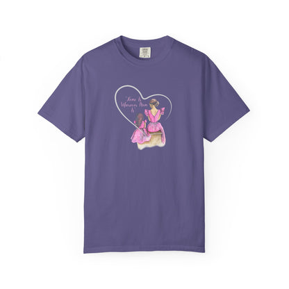 Love Letter T-Shirt – Minimal Heart Design for Mother’s Day